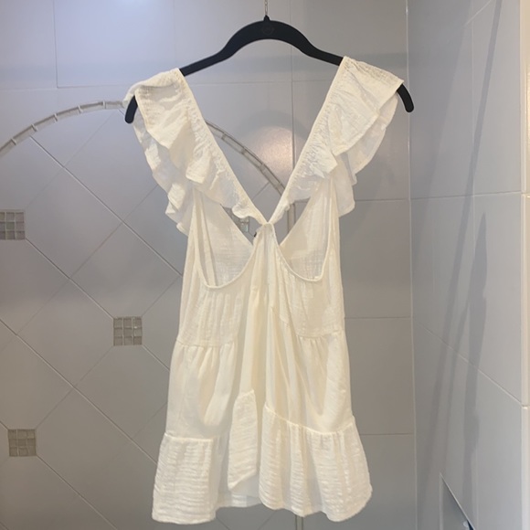 Zara Ruffle top! - Picture 2 of 2